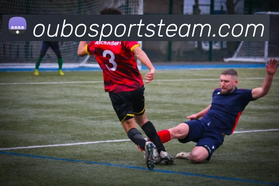 曼联对阵狼队继续采用四后卫阵型B费德里赫特马奎尔缺阵影响战局